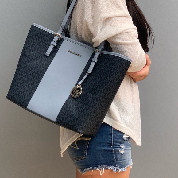 Michael Kors Handbags - NWT Michael kors Center Stripe MD ADMRL Blue